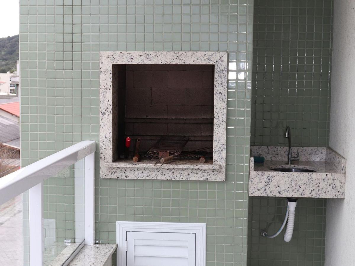 Res. Antonio Pinheiro. Apartamento Com 2 Dormitorios. Bombinhas Buitenkant foto