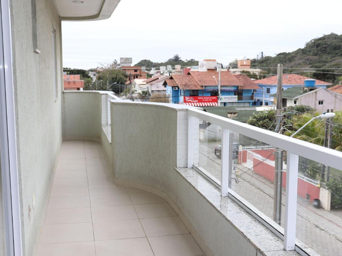 Res. Antonio Pinheiro. Apartamento Com 2 Dormitorios. Bombinhas Buitenkant foto